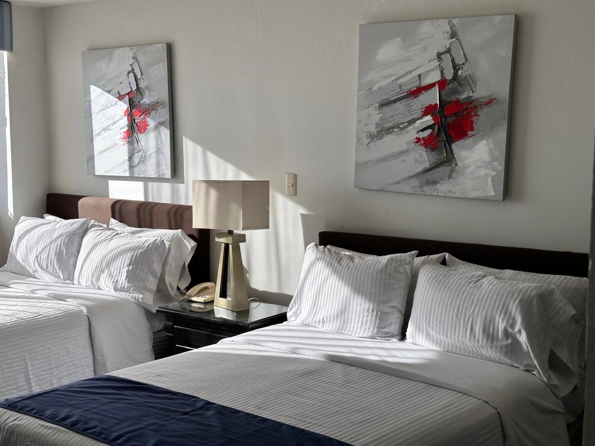 Fresnillo de González Echeverría Hotel Del Fresno מראה חיצוני תמונה