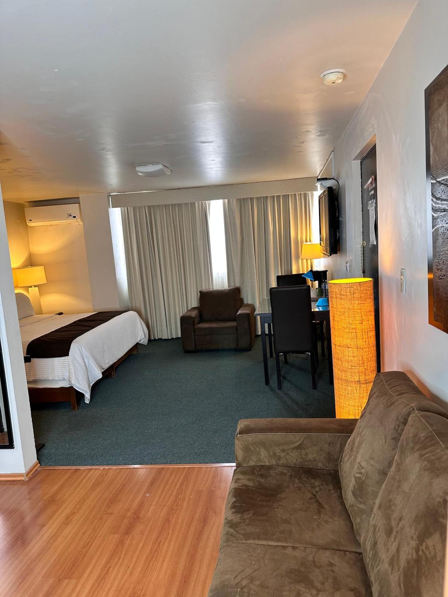 Fresnillo de González Echeverría Hotel Del Fresno מראה חיצוני תמונה